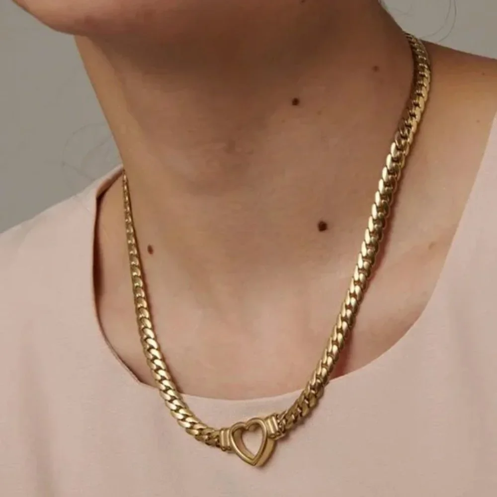 NEW 18K Gold Plated Chain Heart Necklace